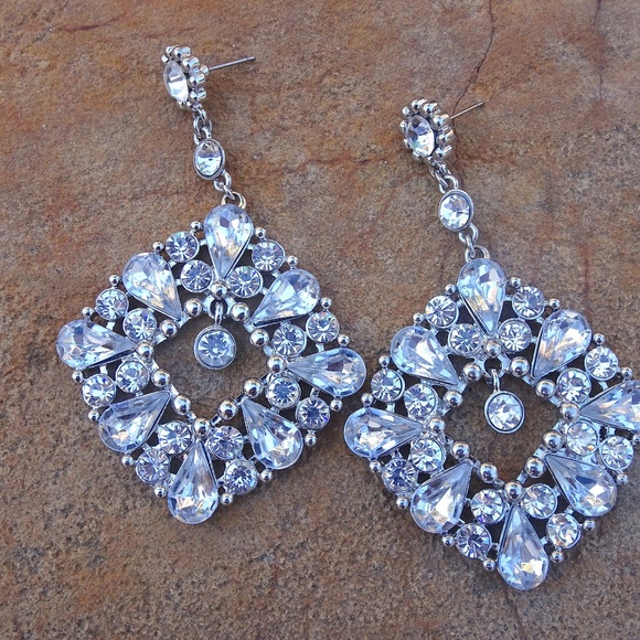 Big Clear & Pale Silvery Blue Jewel Glitzy Glam Pageant Post Statement Earrings - Picture 9 of 13